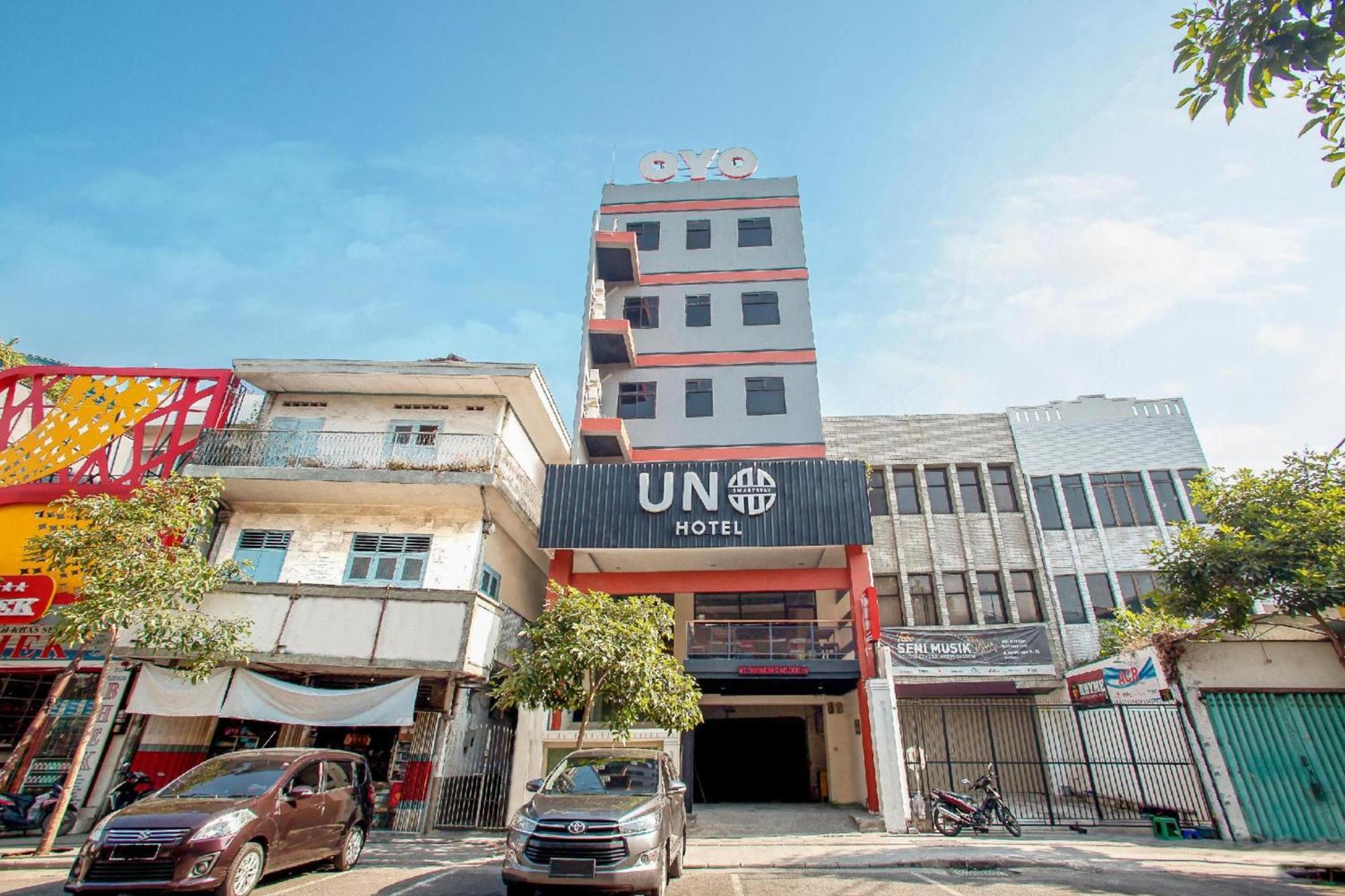 Hotel O Genteng Near Genteng Market Formerly Uno Hotel 泗水 外观 照片