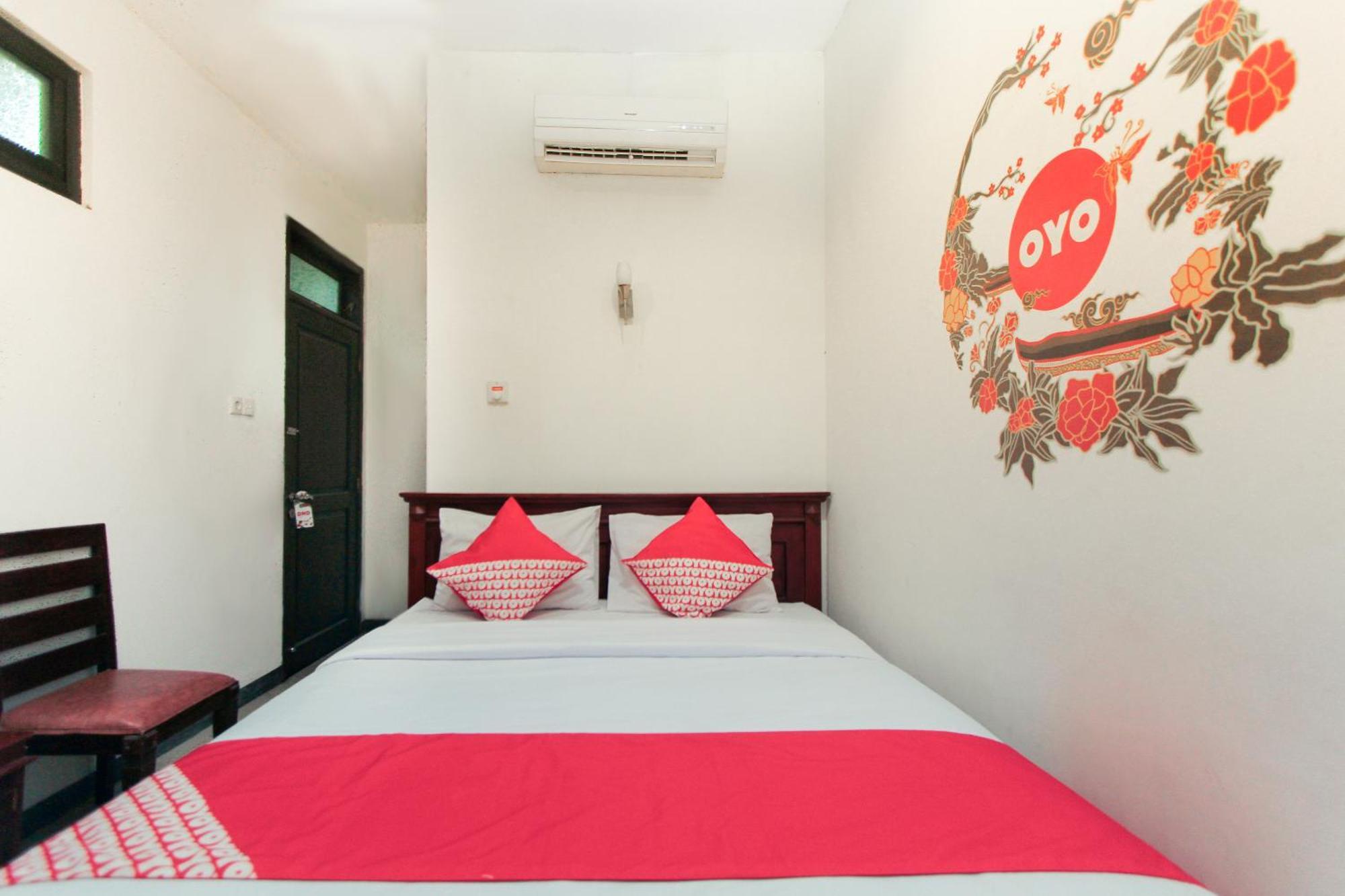 Hotel O Genteng Near Genteng Market Formerly Uno Hotel 泗水 外观 照片