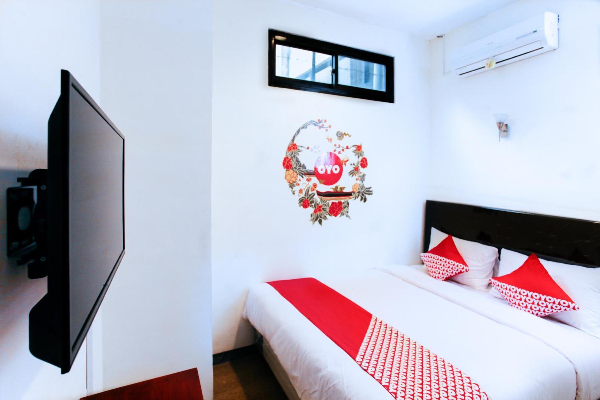 Hotel O Genteng Near Genteng Market Formerly Uno Hotel 泗水 外观 照片